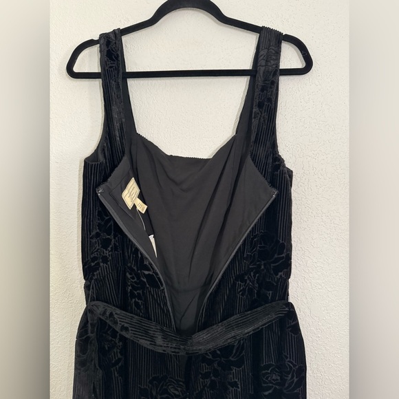 Anthropologie Moulinette Soeurs Noir Velvet Burnout Wide Leg Jumpsuit 12 NEW - Picture 8 of 10